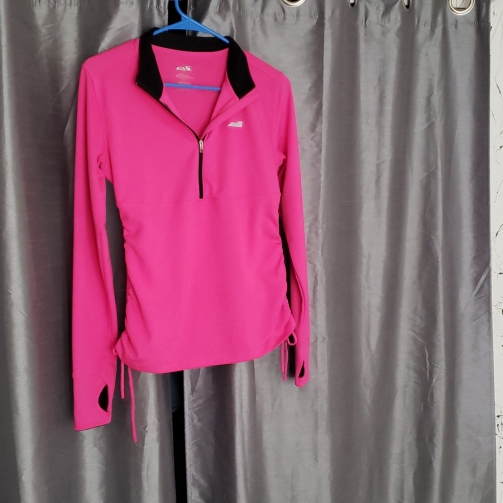 Athletic shirt